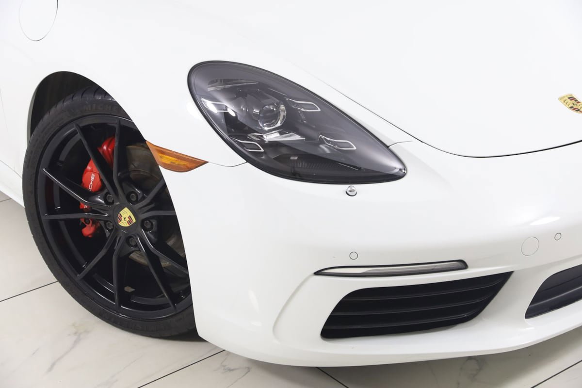 Used 2017 Porsche 718 Boxster S RWD image 20