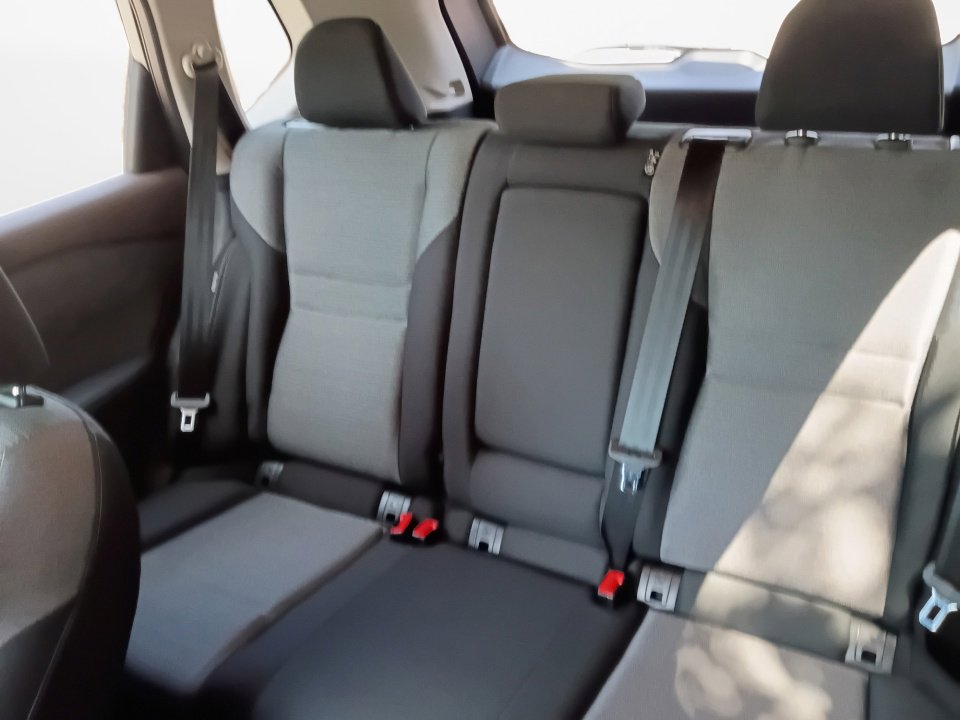 Used 2023 Nissan Rogue SV image 15