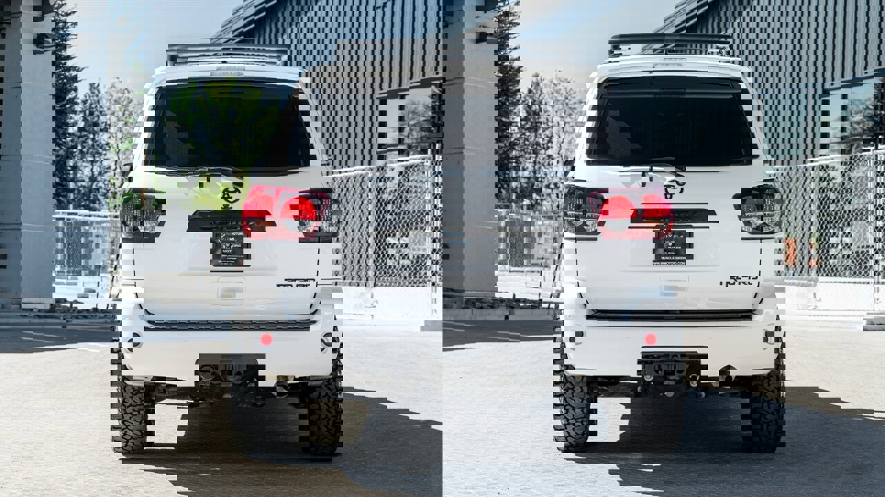 Used 2021 Toyota Sequoia TRD Pro AWD/4WD image 5