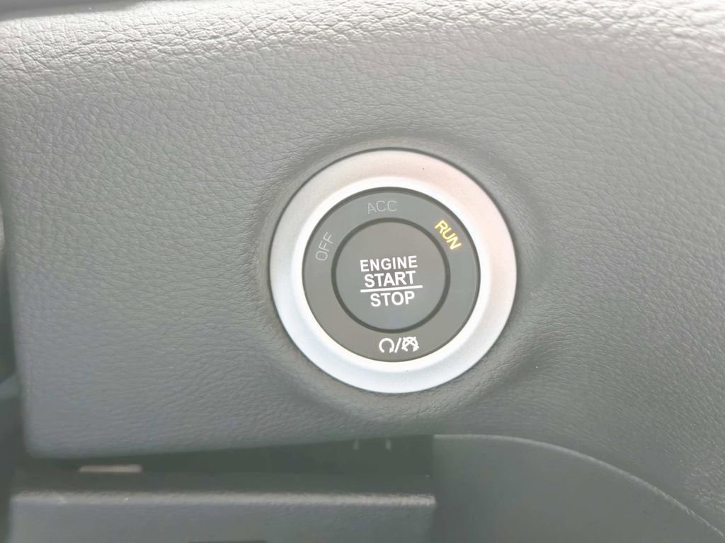 New 2026 Chrysler Pacifica Select image 28