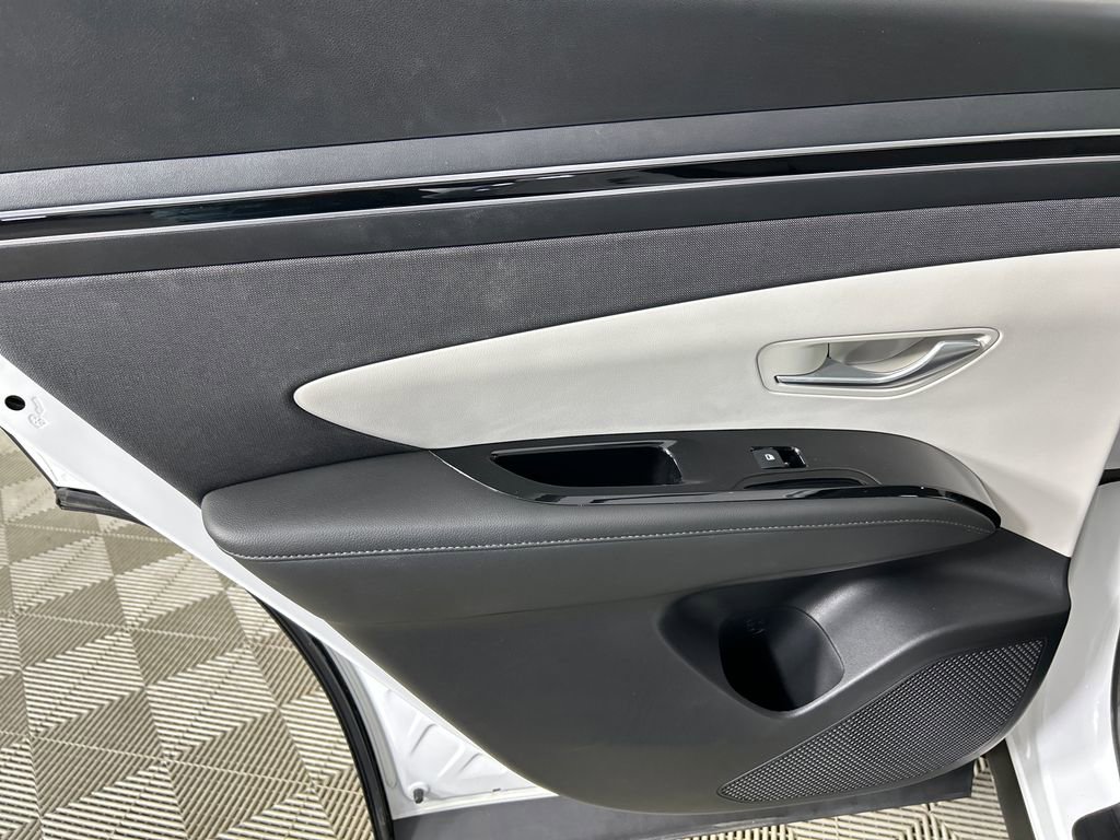 Used 2022 Hyundai Tucson SEL w/ Convenience + Premium Package image 16