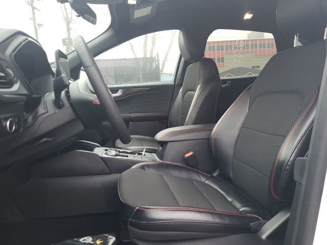 Used 2023 Ford Escape ST-Line image 10