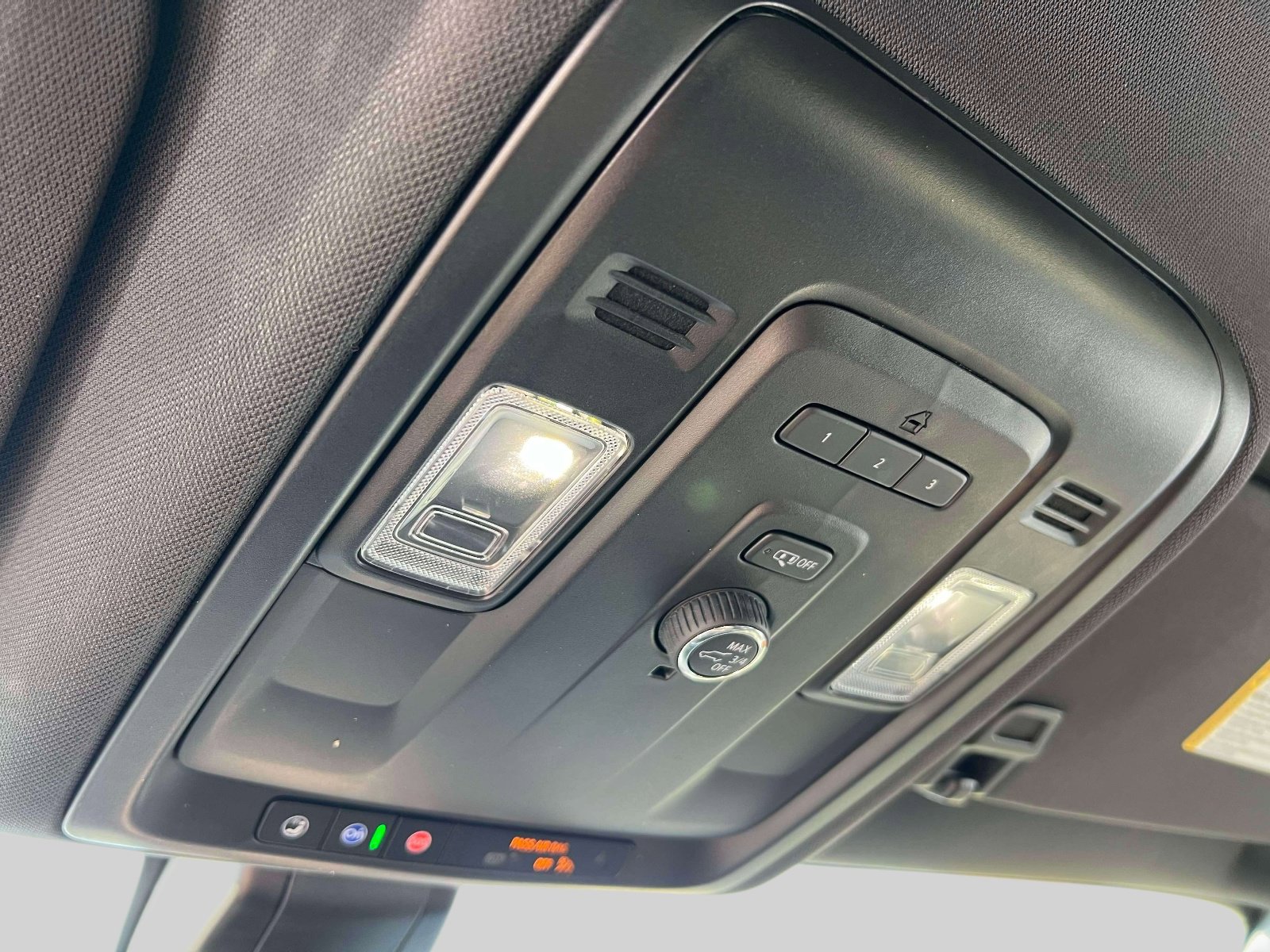 Used 2021 Chevrolet Tahoe Z71 image 28