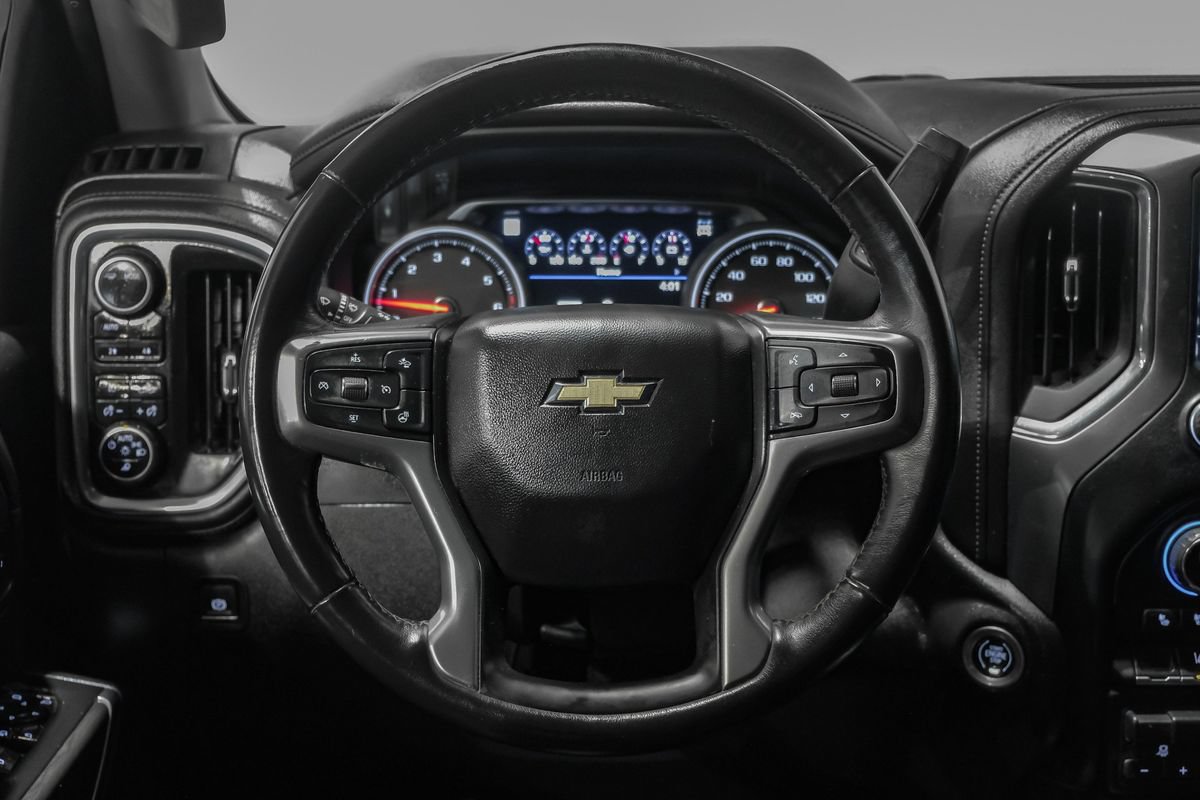 Used 2022 Chevrolet Silverado 2500 LTZ w/ LTZ Convenience Package AWD/4WD image 15