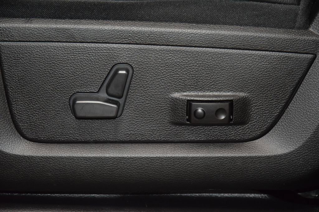 Used 2024 RAM 2500 Laramie w/ Sport Appearance Package AWD/4WD image 45