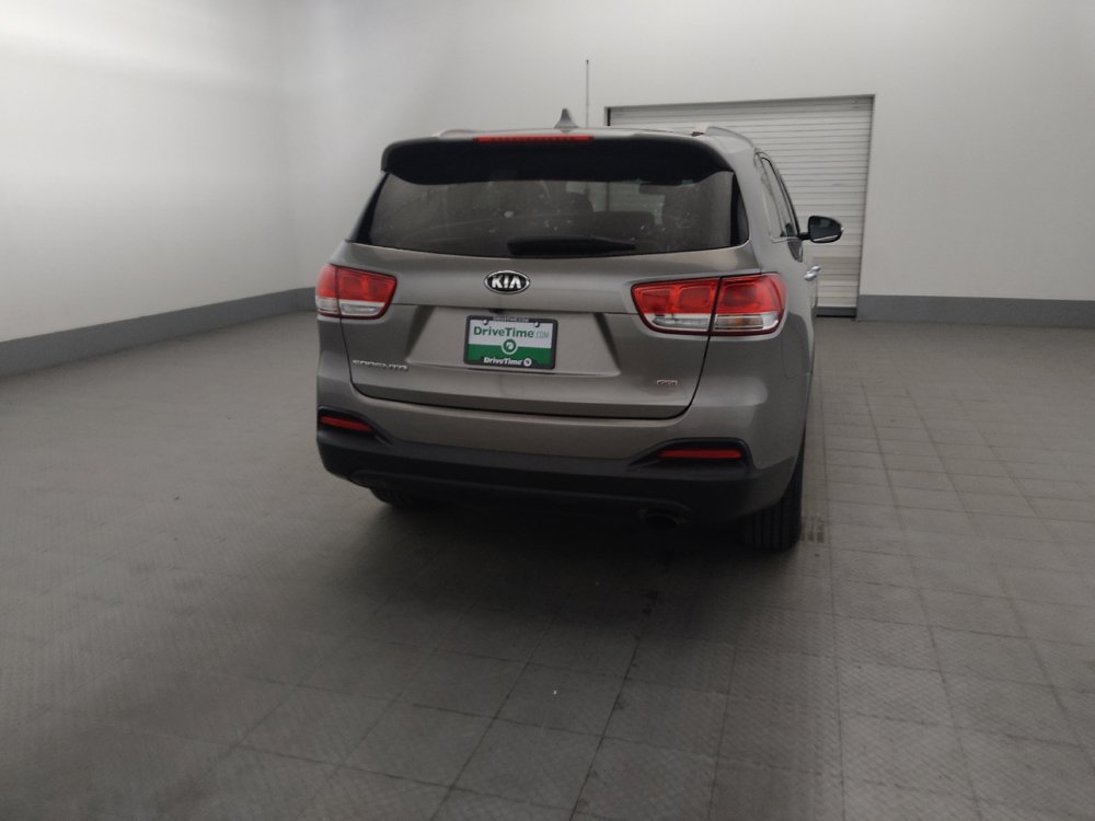 Used 2018 Kia Sorento AWD image 7