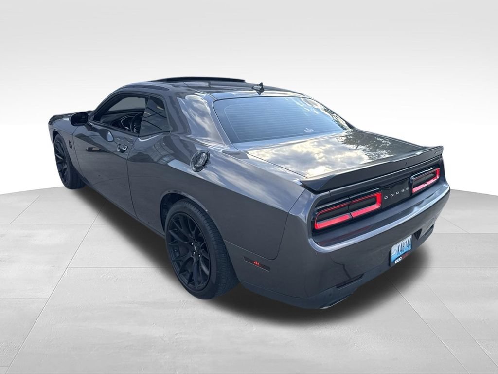 Used 2018 Dodge Challenger R/T Scat Pack w/ Dynamics Package RWD image 5