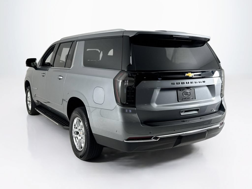 Used 2025 Chevrolet Suburban LT w/ Comfort Package RWD image 3