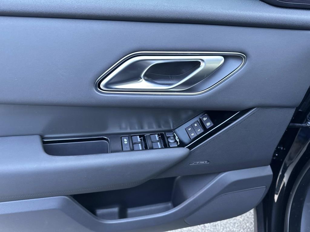 New 2026 Land Rover Range Rover Velar S image 18
