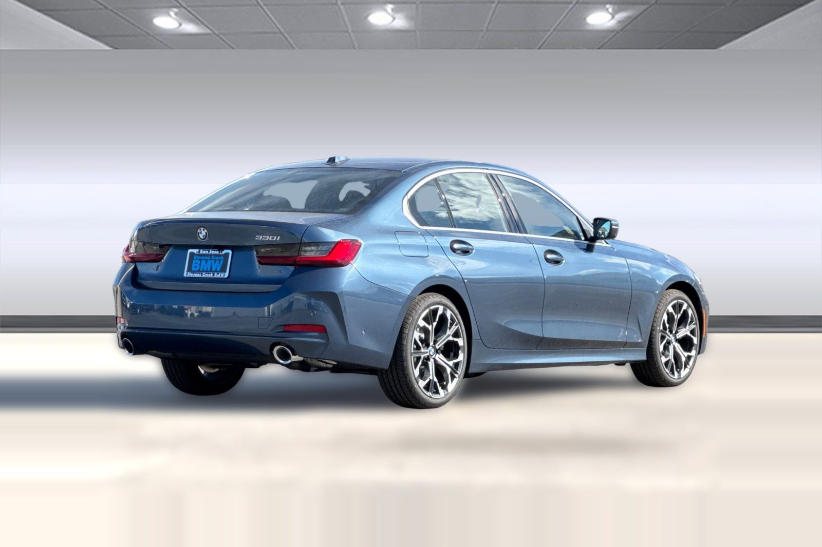 Used 2026 BMW 330i Sedan w/ Premium Package RWD image 8