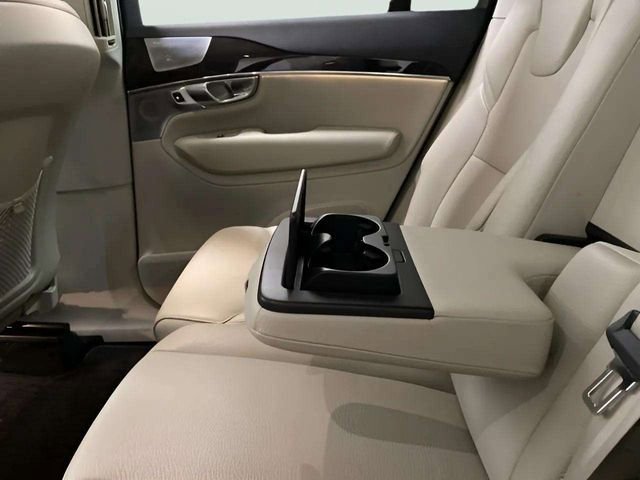 Used 2018 Volvo XC90 T6 Momentum w/ Convenience Package AWD/4WD image 65