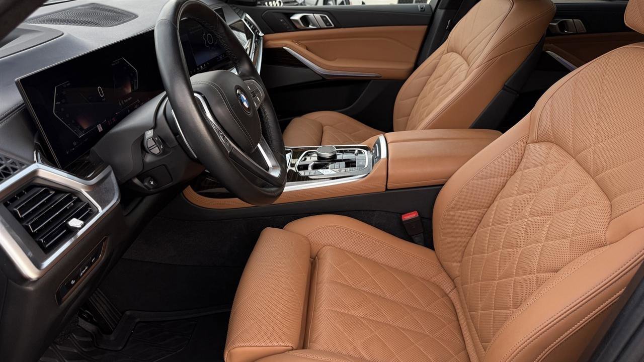 Used 2024 BMW X7 xDrive40i image 26