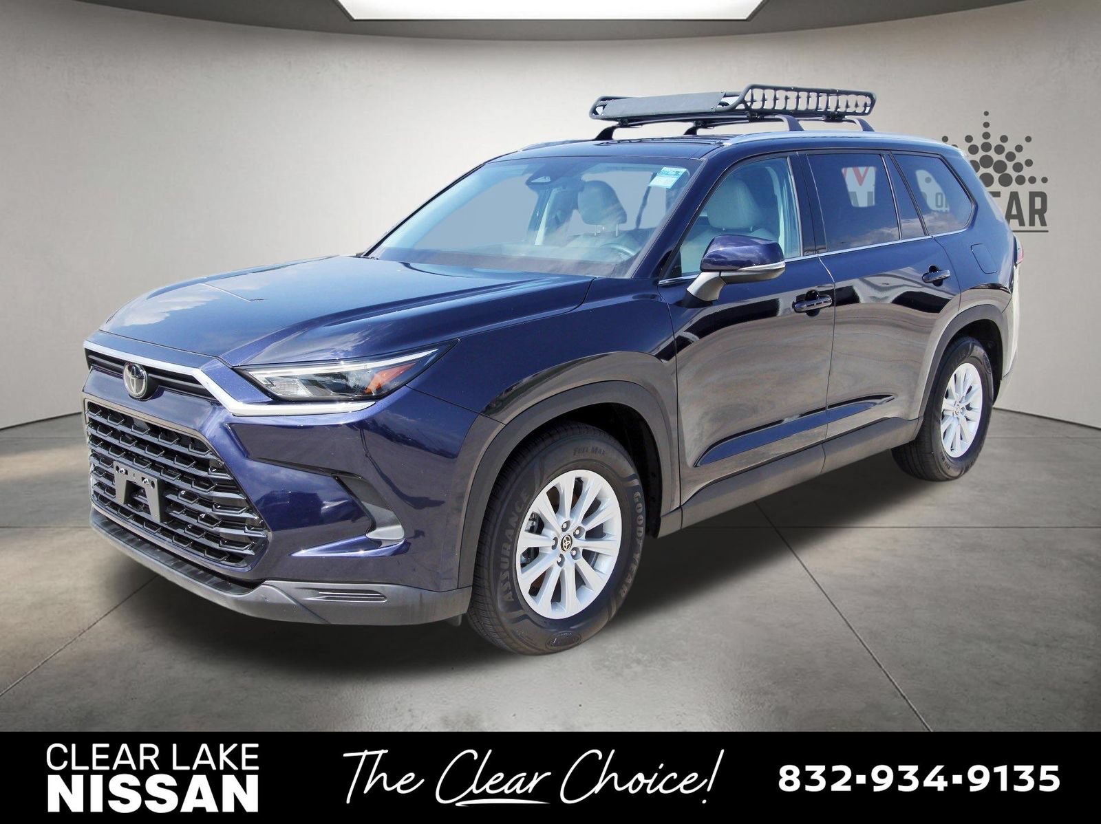 Used 2024 Toyota Grand Highlander AWD image 3