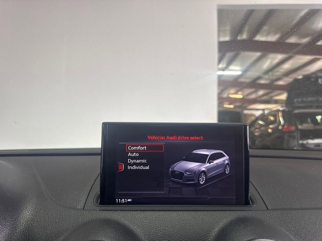 Used 2018 Audi A3 e-tron Premium Plus w/ Premium Plus Package image 14