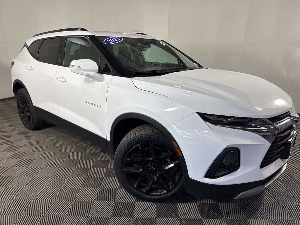 Used 2022 Chevrolet Blazer LT AWD/4WD image 2