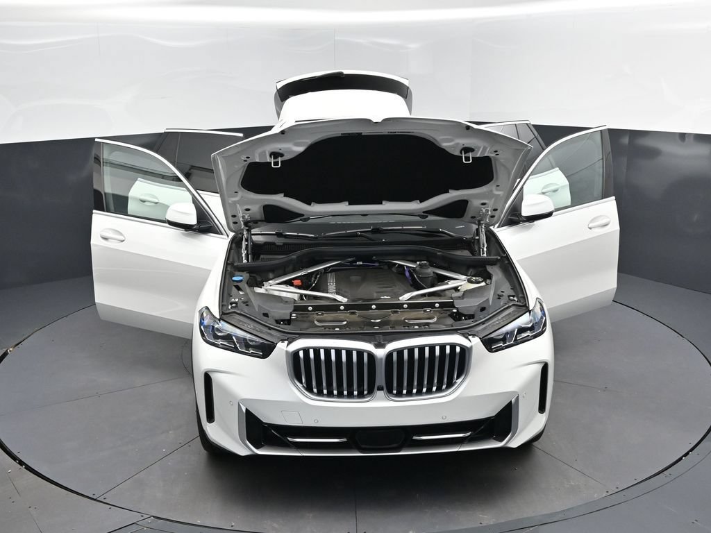 Certified 2026 BMW X5 xDrive40i w/ Climate Comfort Package AWD/4WD image 52