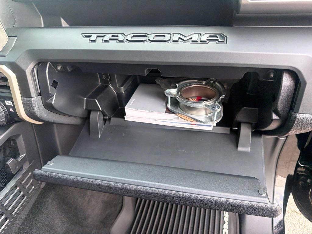 Used 2024 Toyota Tacoma SR AWD/4WD image 46