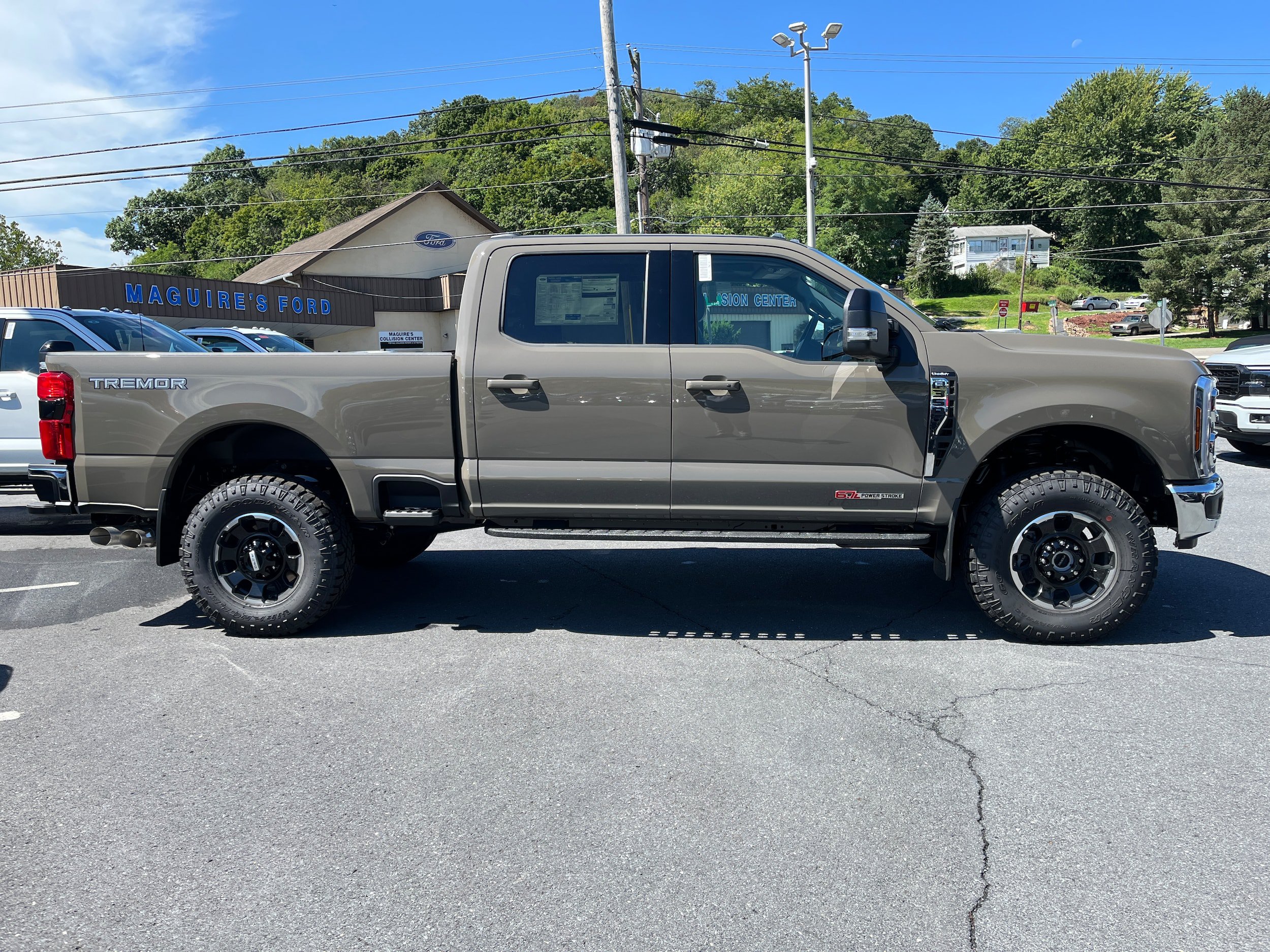 New 2026 Ford F350 Lariat w/ Tremor Off-Road Package AWD/4WD image 6