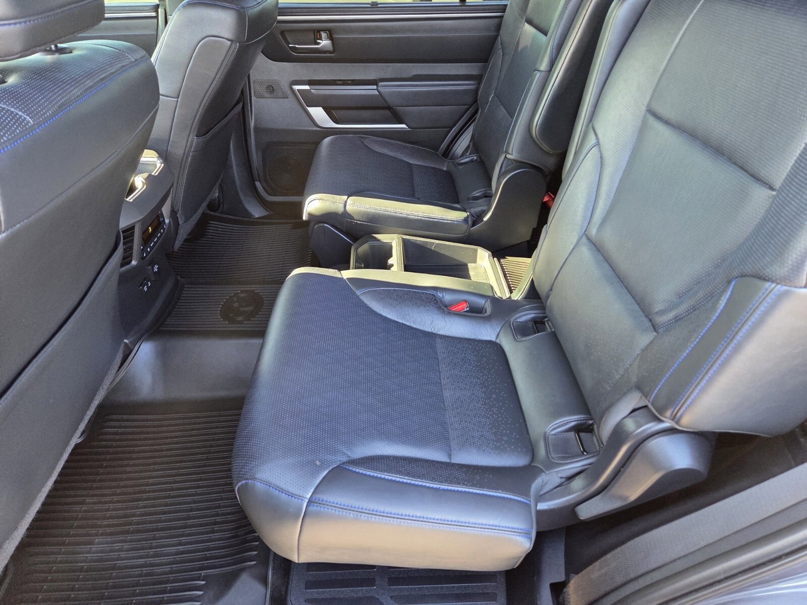 Used 2023 Toyota Sequoia Platinum image 12