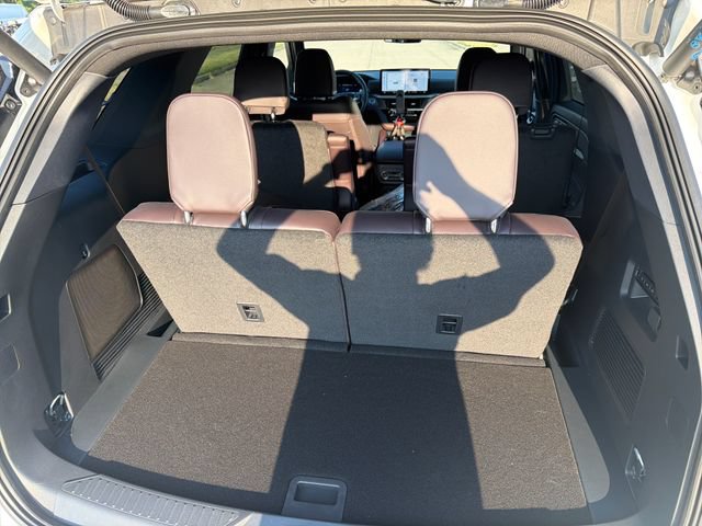 New 2027 Ford Explorer Platinum w/ LUX Leather Package AWD/4WD image 8