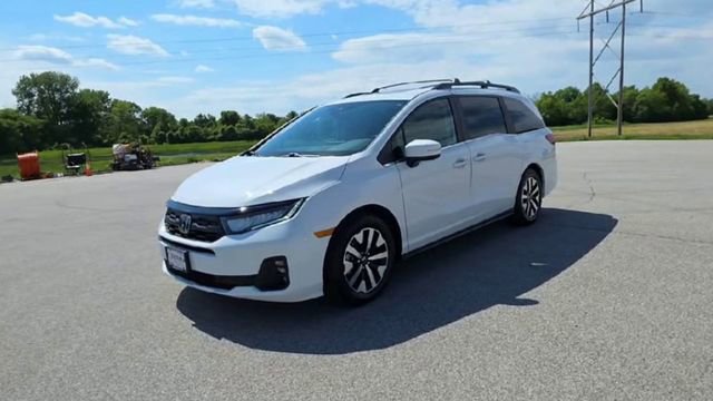 Used 2026 Honda Odyssey Sport image 3