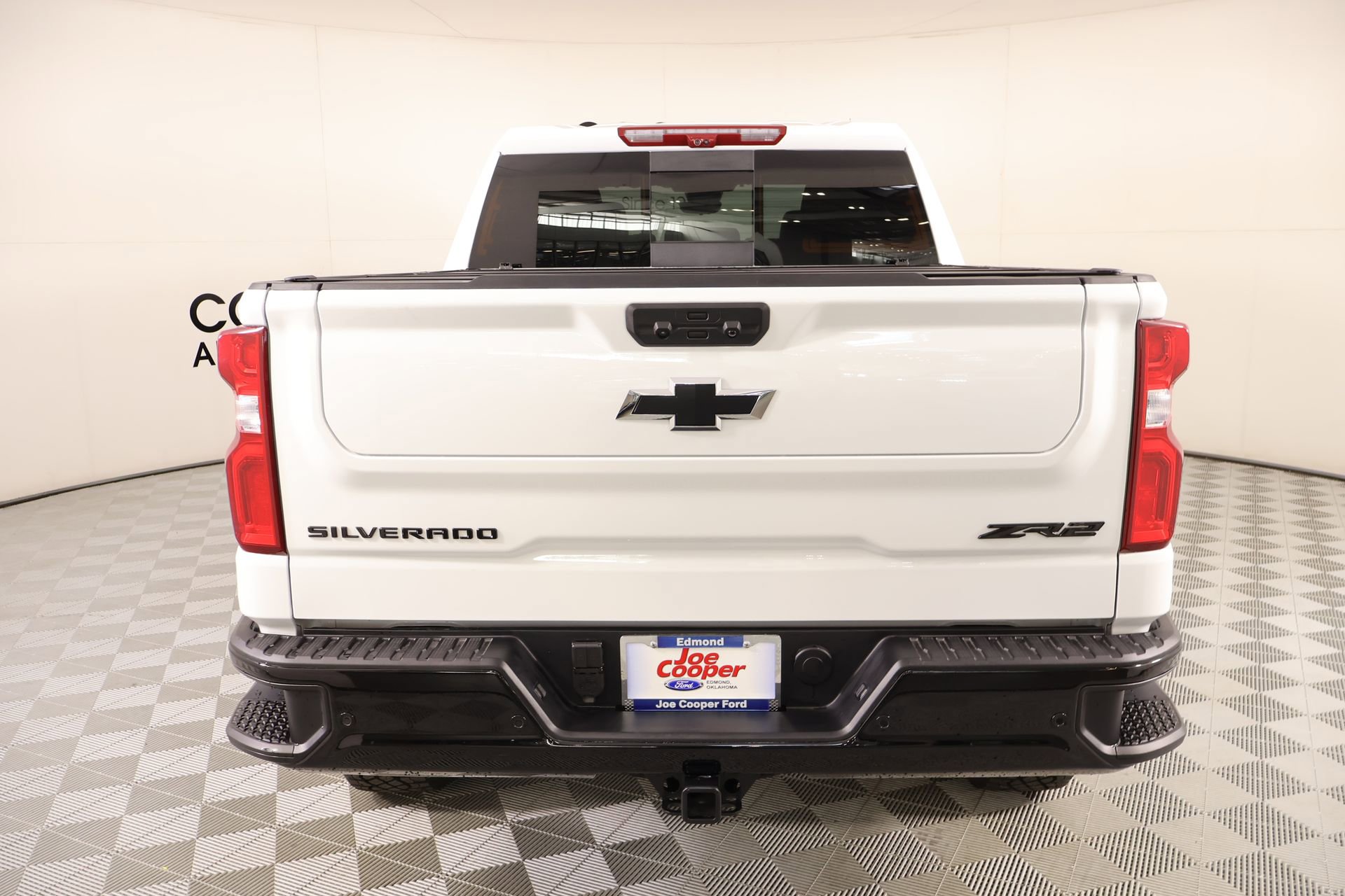 Used 2025 Chevrolet Silverado 1500 ZR2 w/ Technology Package AWD/4WD image 23