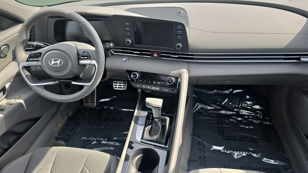New 2026 Hyundai Elantra SEL Sport Premium FWD image 11