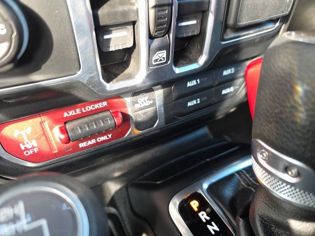 Used 2024 Jeep Wrangler Willys image 27