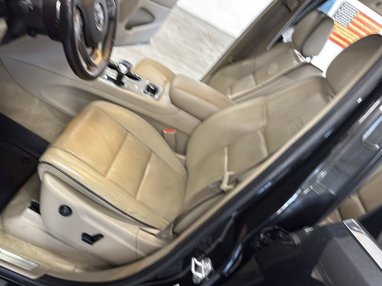 Used 2015 Jeep Grand Cherokee Overland AWD/4WD image 9