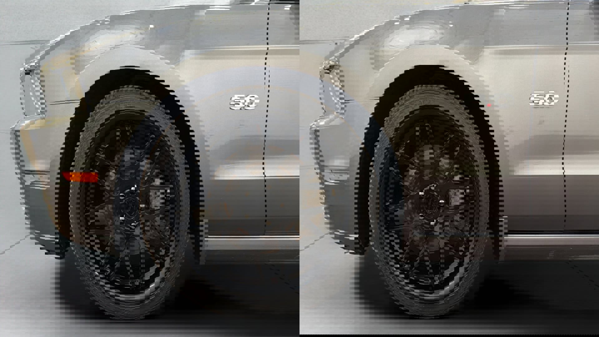 Used 2014 Ford Mustang GT image 35