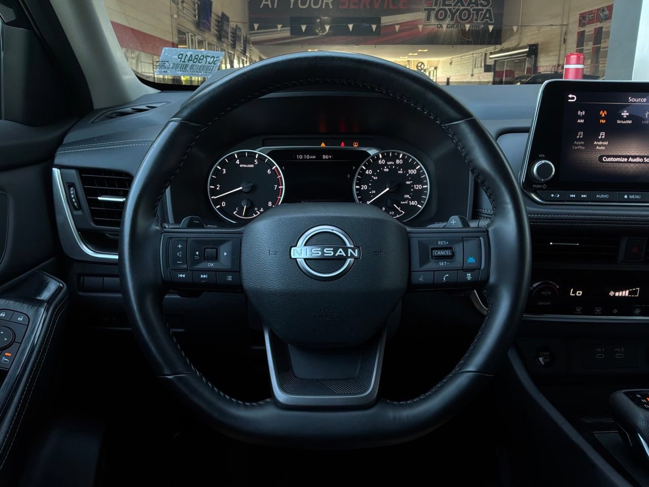 Used 2025 Nissan Rogue SV FWD image 32