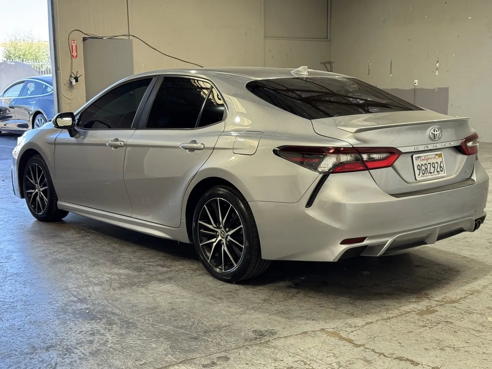 Used 2024 Toyota Camry SE image 2