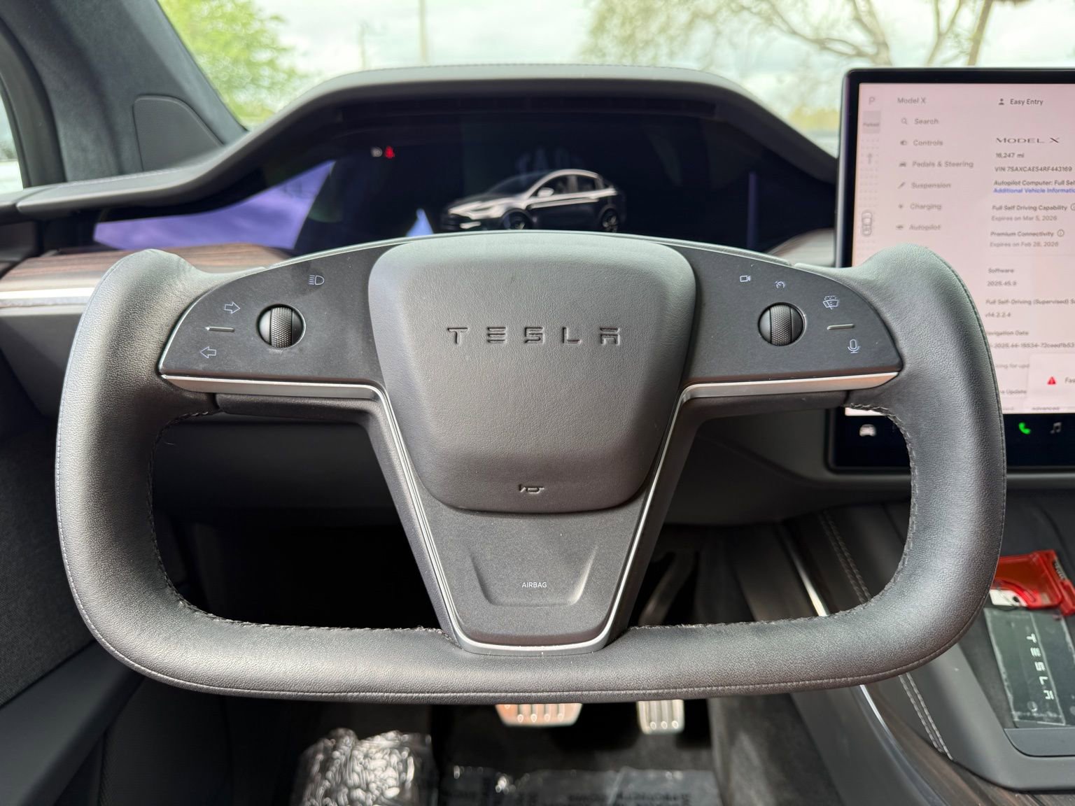 Used 2024 Tesla Model X image 20