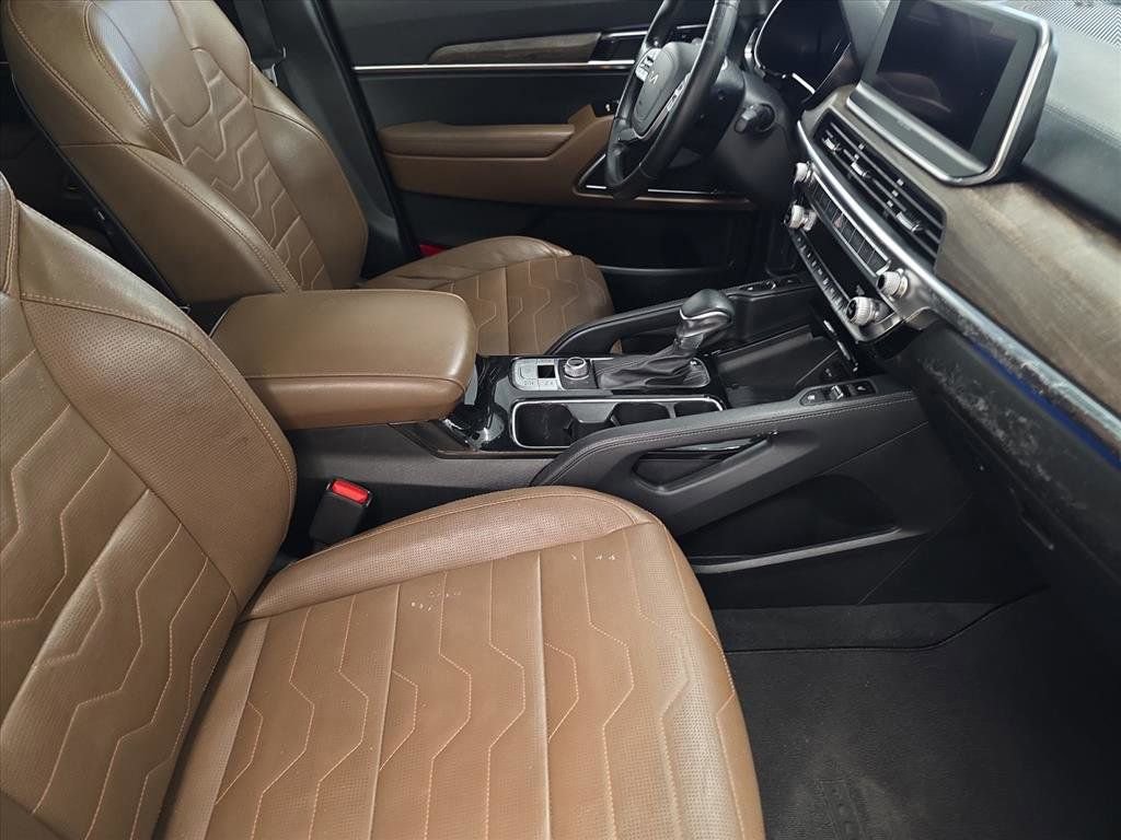 Used 2022 Kia Telluride SX w/ SX Prestige Package image 18