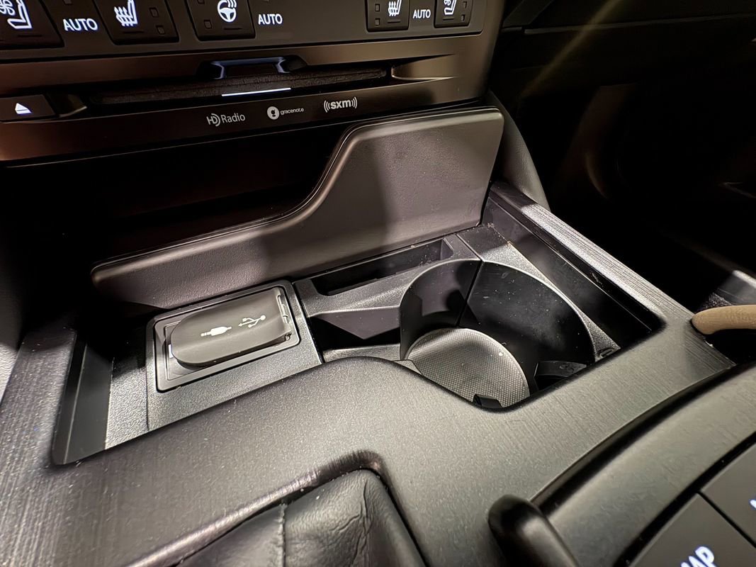 Used 2019 Lexus ES 350 w/ Premium Package FWD image 30