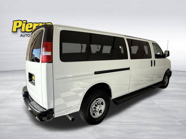 Used 2023 Chevrolet Express 3500 LS RWD image 5