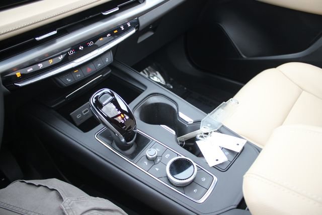 Used 2024 Cadillac XT4 Premium Luxury w/ Cold Weather Package image 11