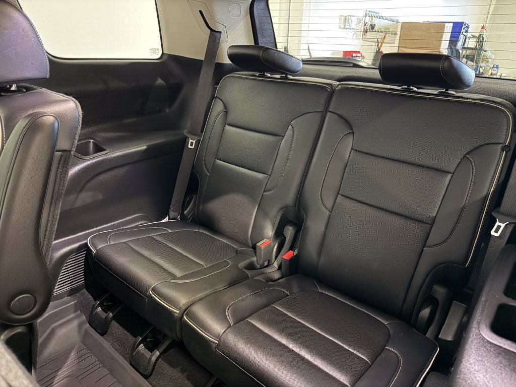 Used 2023 GMC Acadia Denali w/ Denali Ultimate Package AWD/4WD image 20