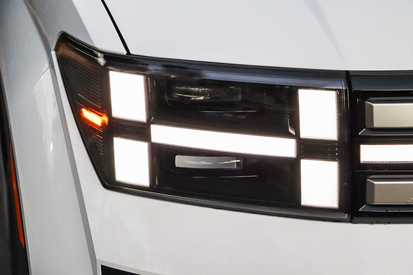 New 2027 Hyundai Santa Fe SE FWD image 4