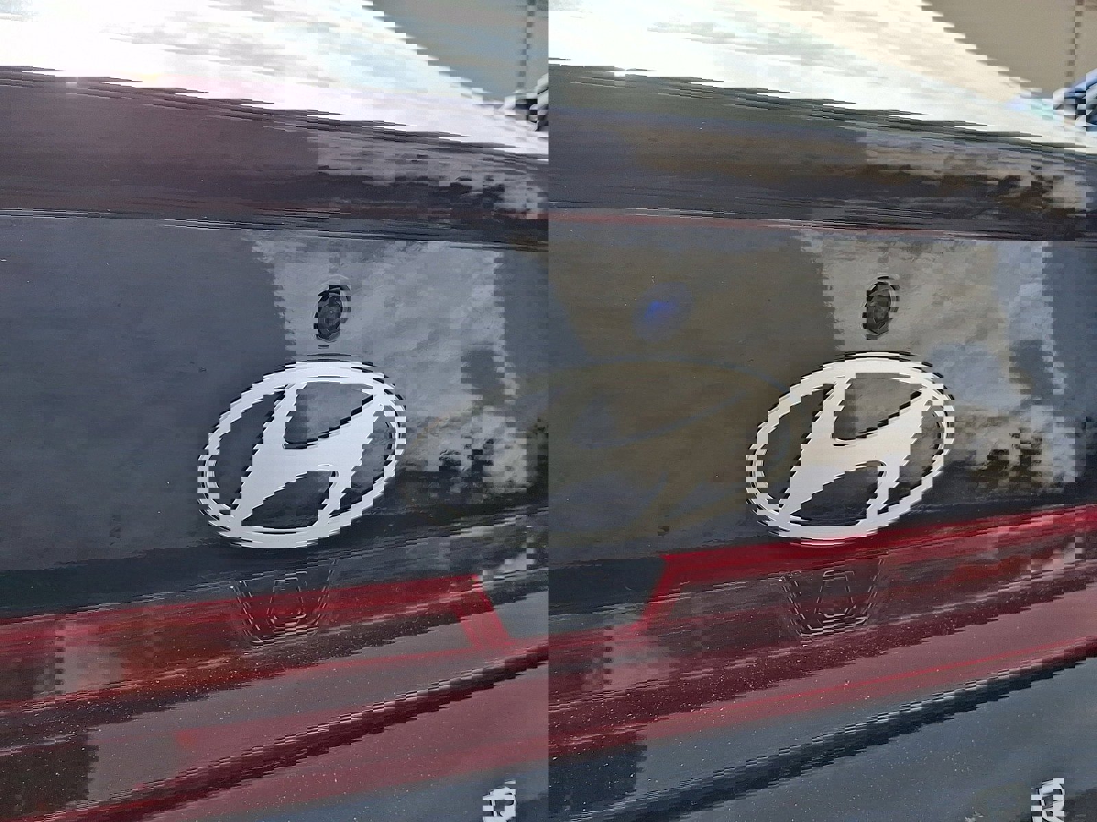 Certified 2025 Hyundai Elantra Sport image 30