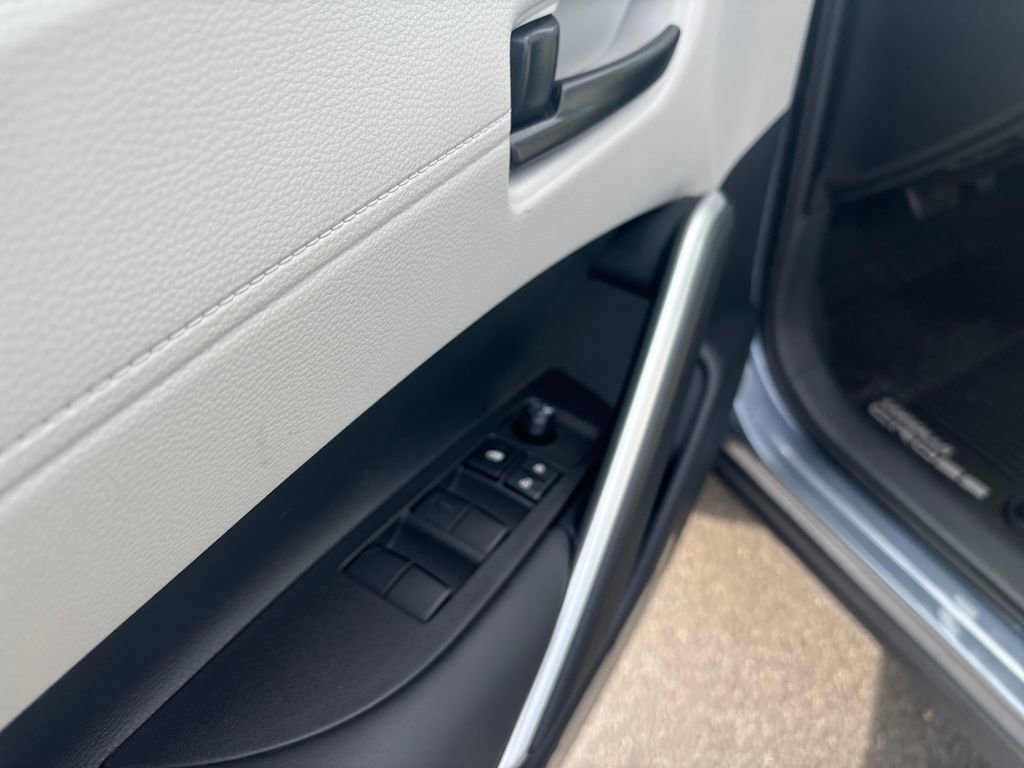 New 2026 Toyota Corolla Cross L image 11