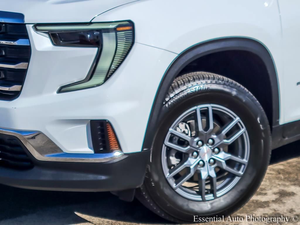 Used 2025 GMC Acadia Elevation AWD/4WD image 4