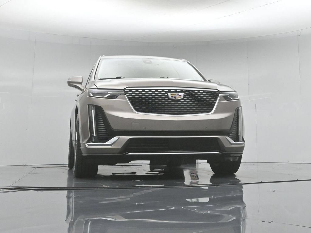 Used 2022 Cadillac XT6 Premium Luxury w/ Technology Package FWD image 54
