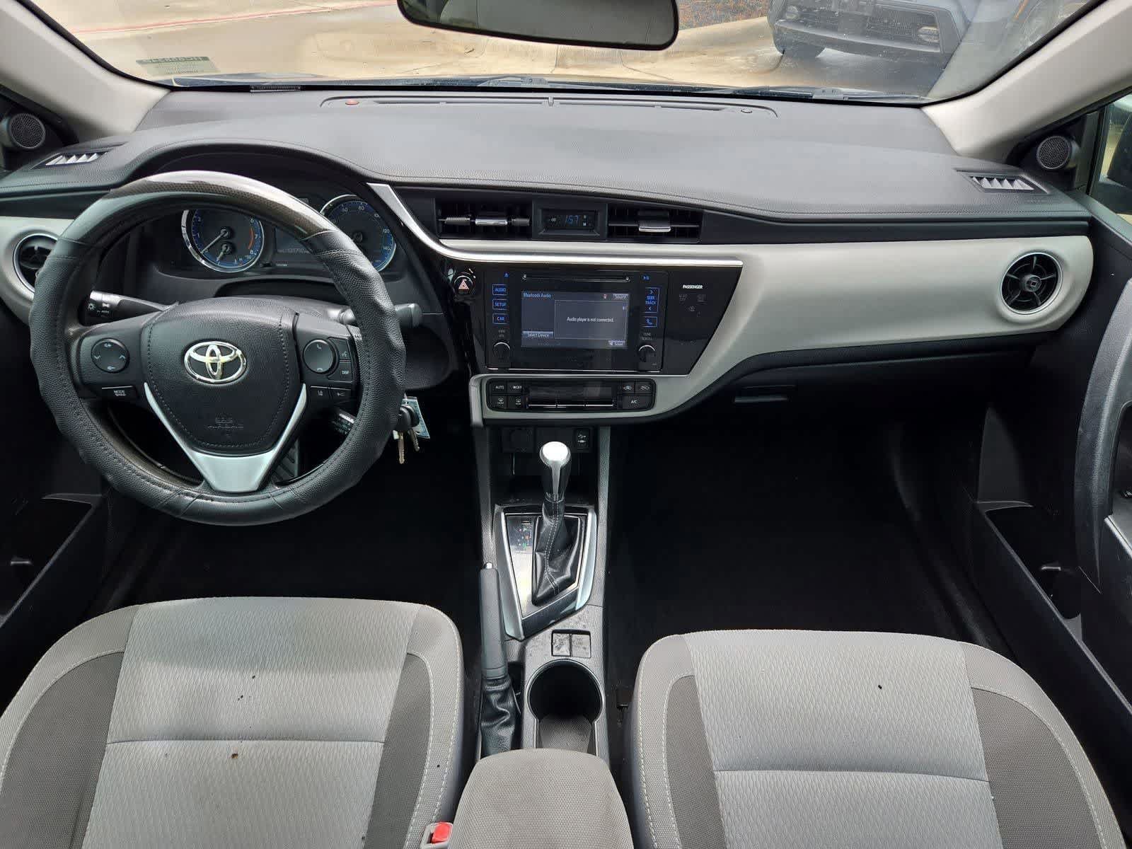 Used 2017 Toyota Corolla LE FWD image 14