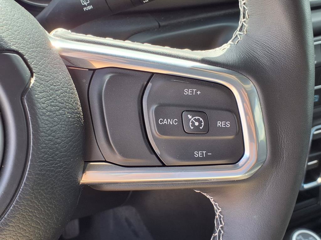 New 2023 Jeep Wrangler Unlimited Sahara w/ Cold Weather Group AWD/4WD image 15