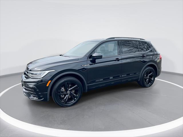 Certified 2023 Volkswagen Tiguan SE R-Line