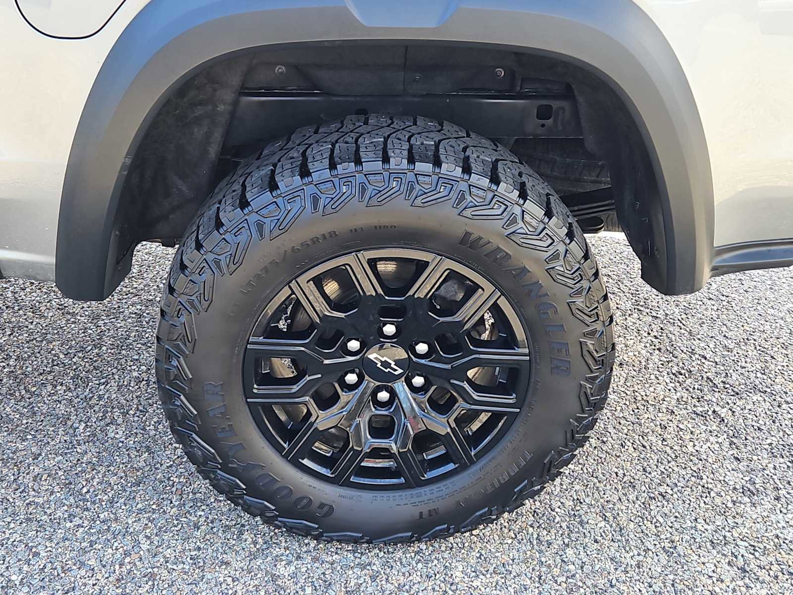 Certified 2023 Chevrolet Colorado Trail Boss w/ Technology Package AWD/4WD image 8