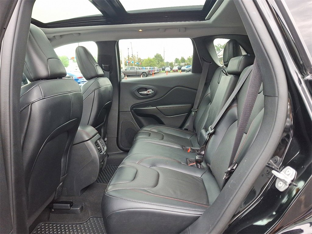 Used 2022 Jeep Cherokee Trailhawk w/ Sun, Sound & Nav Group image 10