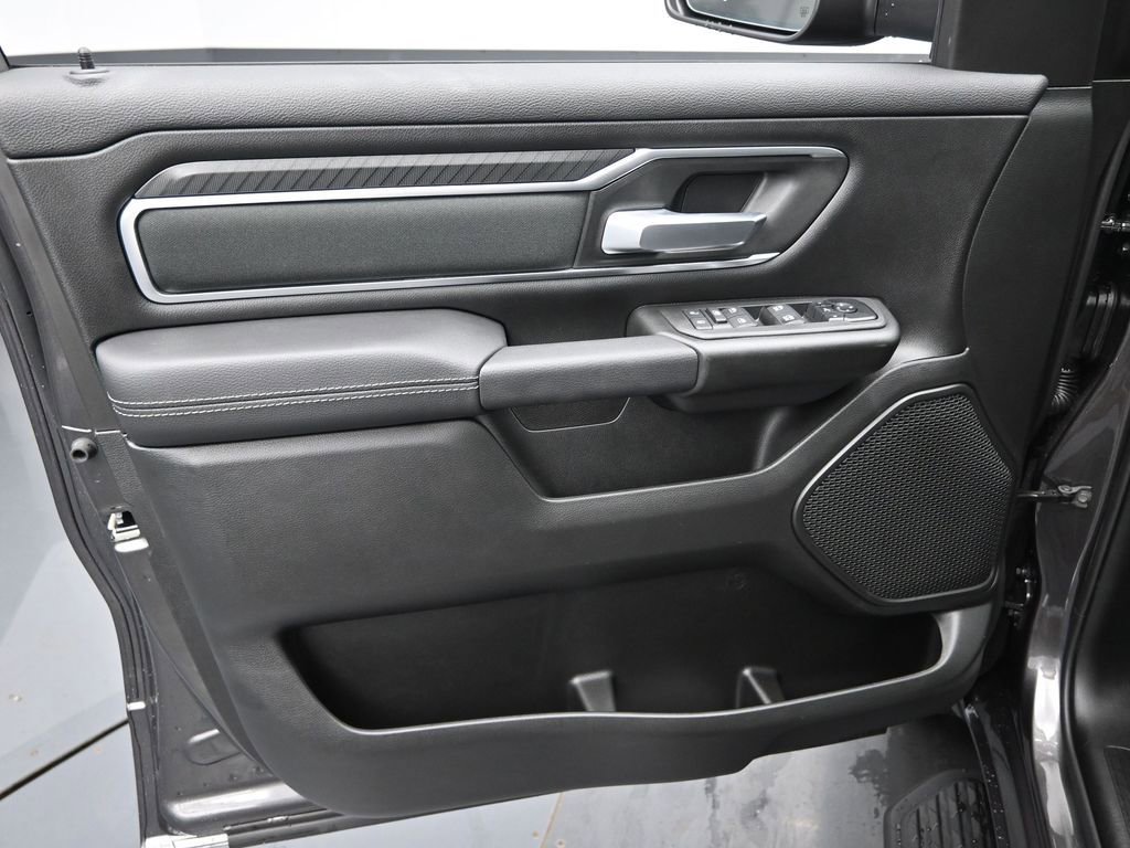 New 2026 RAM 1500 4x4 Crew Cab image 26