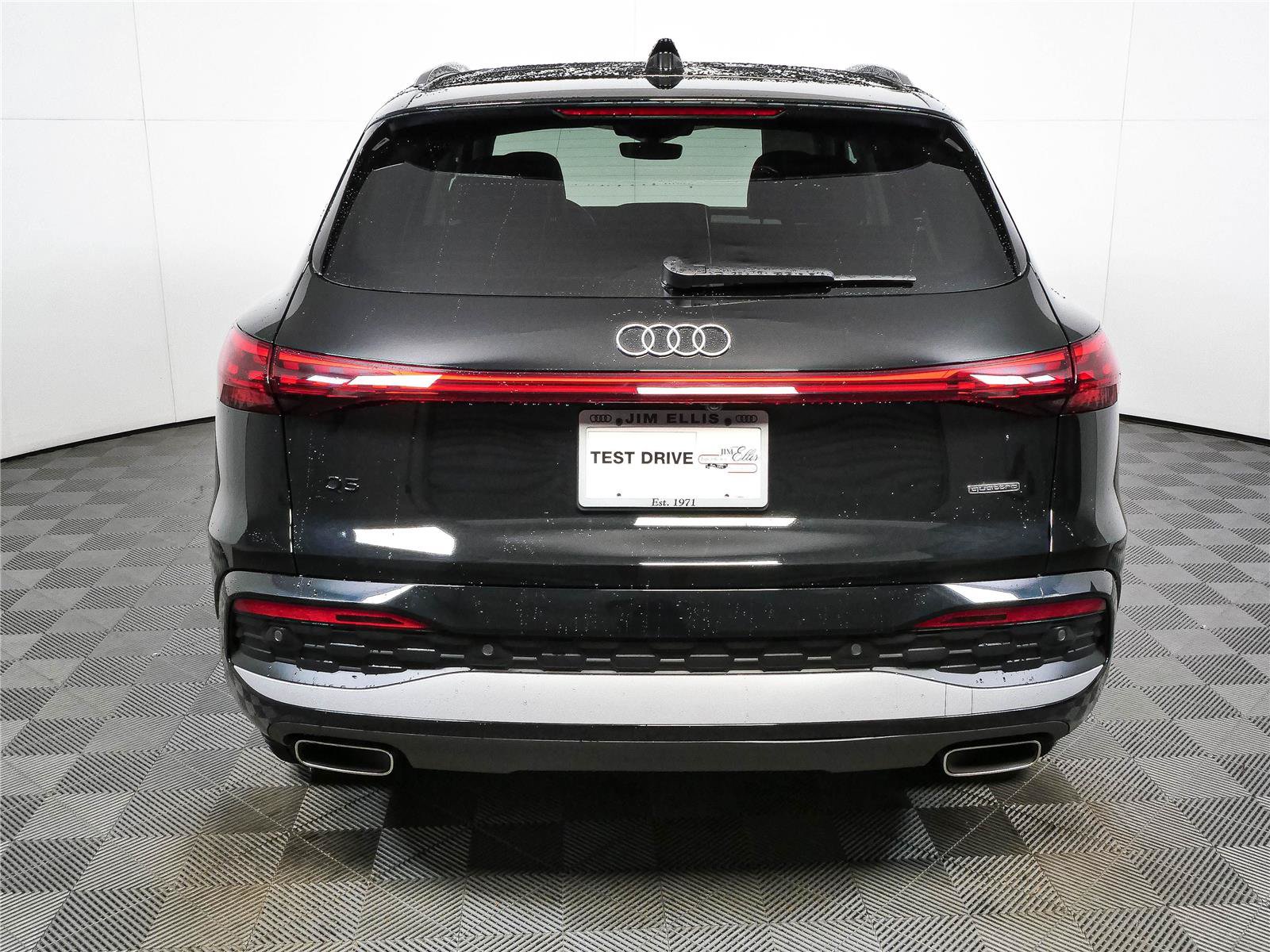 Used 2025 Audi Q5 Premium w/ Convenience Package AWD/4WD image 30